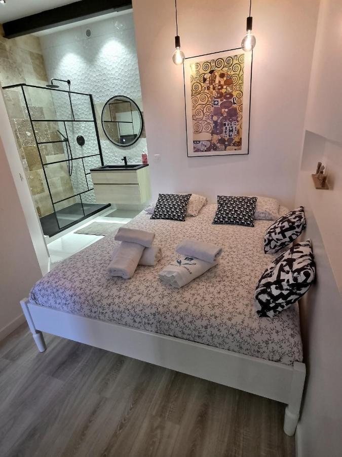 Appartement T2 40M2 Renove Au Coeur Du Panier Vieux Port Marseille Exterior photo